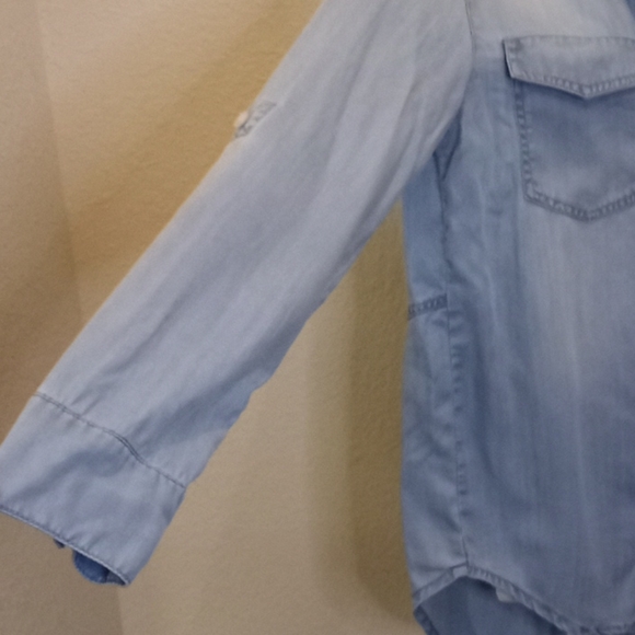 Sam Edelman Chambray Long Sleeved Top - Picture 6 of 14
